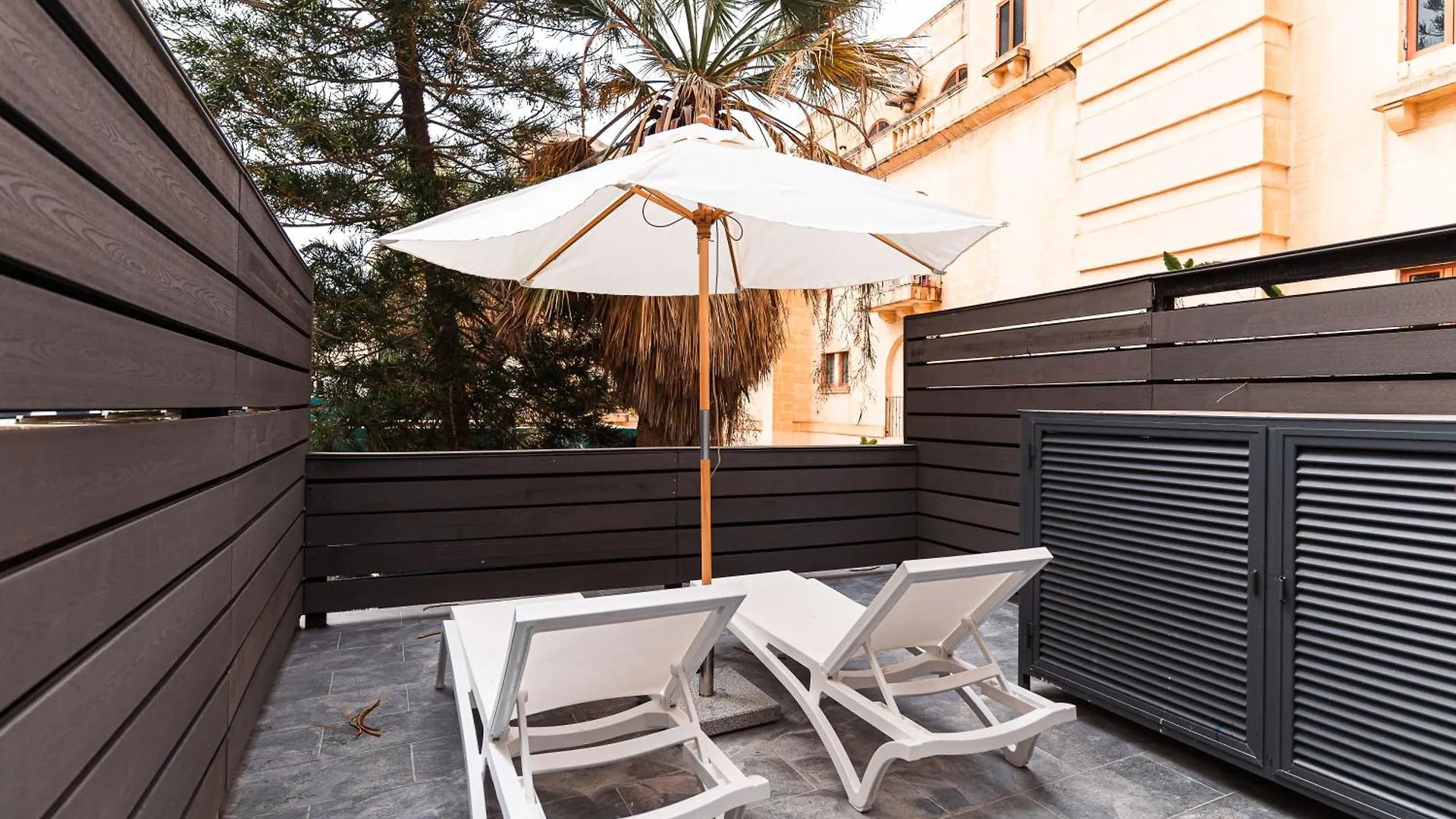 Affittacamere Suite 5 At Palazzo Seraphim Boutique Living In St Julians San Giuliano