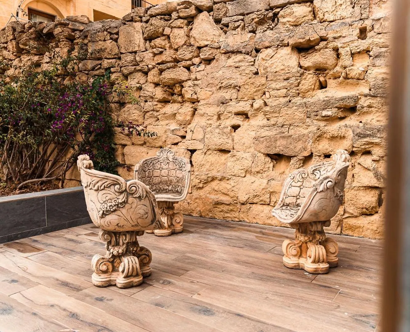 Suite 5 At Palazzo Seraphim Boutique Living In St Julians San Giuliano